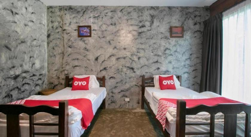 Oyo 75374 Baan Rak Mai Hotel Kancsanaburi Kültér fotó