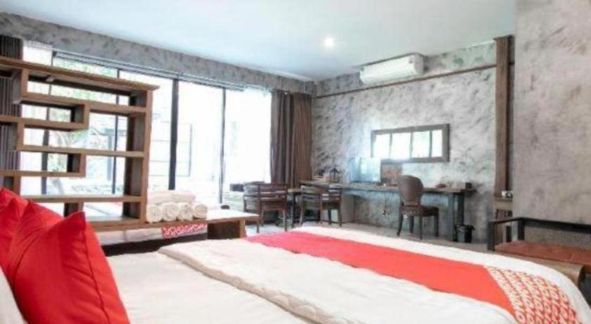 Oyo 75374 Baan Rak Mai Hotel Kancsanaburi Kültér fotó