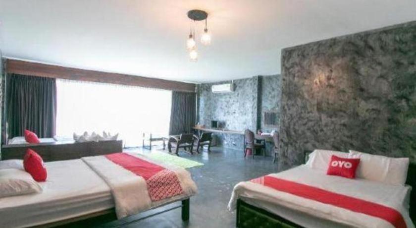 Oyo 75374 Baan Rak Mai Hotel Kancsanaburi Kültér fotó