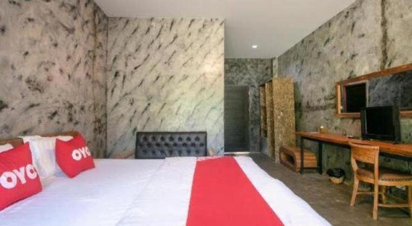 Oyo 75374 Baan Rak Mai Hotel Kancsanaburi Kültér fotó
